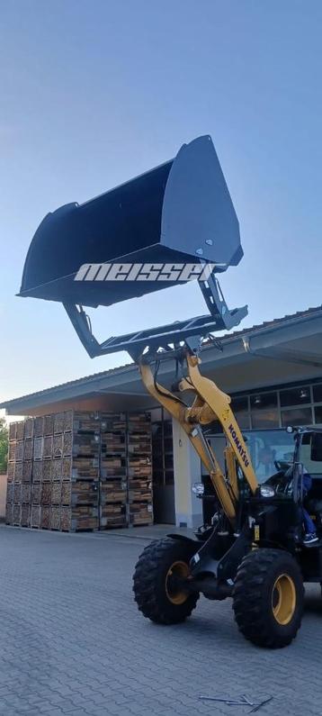 Nouvelle Godet haut déversement / Giant / Weidemann / Hauer beschikbaar voor biedingen