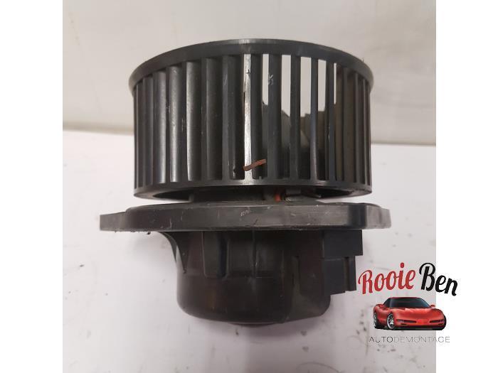 Kachel Ventilatiemotor van een Opel Agila, Auto-onderdelen, Overige Auto-onderdelen, Opel, Gebruikt, 3 maanden garantie, Ophalen of Verzenden