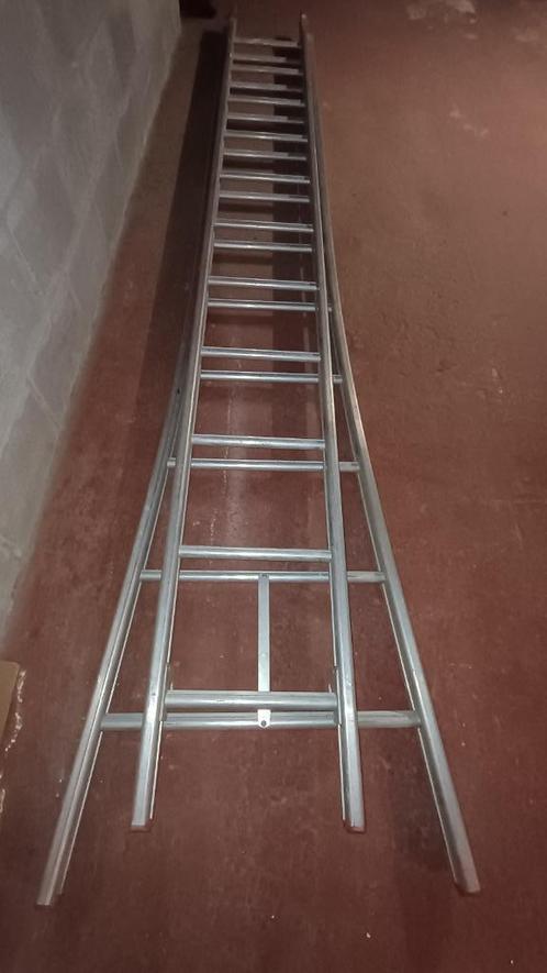 Tweedelige uitgebogen ladder, Doe-het-zelf en Bouw, Ladders en Trappen, Gebruikt, Ladder, 2 tot 4 meter, Ophalen