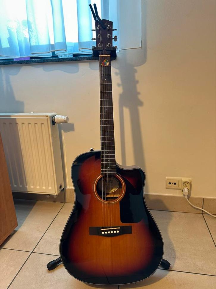 Fender CD-60CE met stand Hercules, Muziek en Instrumenten, Snaarinstrumenten | Gitaren | Akoestisch, Zo goed als nieuw, Ophalen of Verzenden