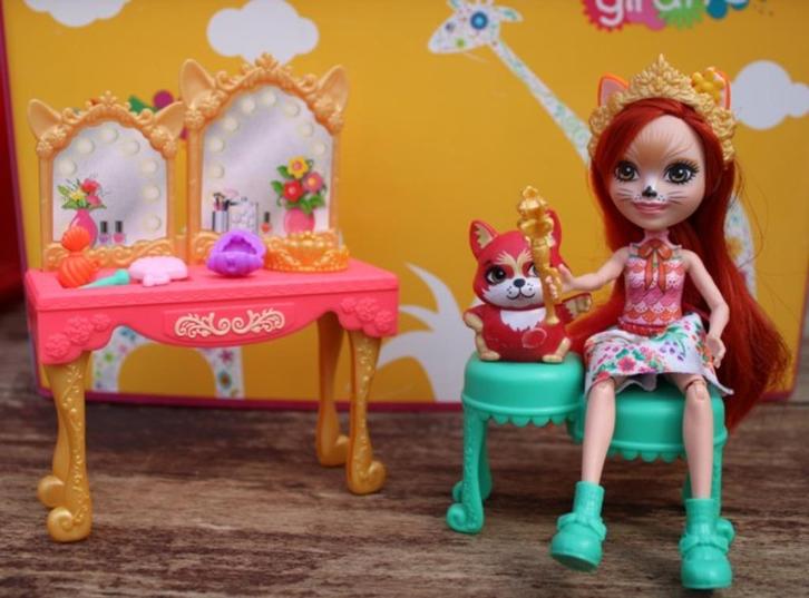Enchantimals Royals Dressing table met Fabrina Vos, Kinderen en Baby's, Speelgoed | Poppen, Zo goed als nieuw, Overige typen, Ophalen of Verzenden