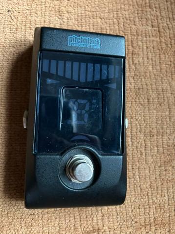 Korg Pitchblack PB-1 tuner voor gitaar en bas. beschikbaar voor biedingen
