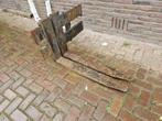 Vorkenbord met vorken, Ophalen