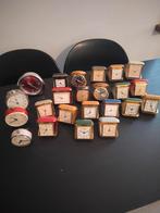 23 travel alarm clocks, a beautiful collection, Verzamelen, Complete verzamelingen en Collecties, Ophalen of Verzenden