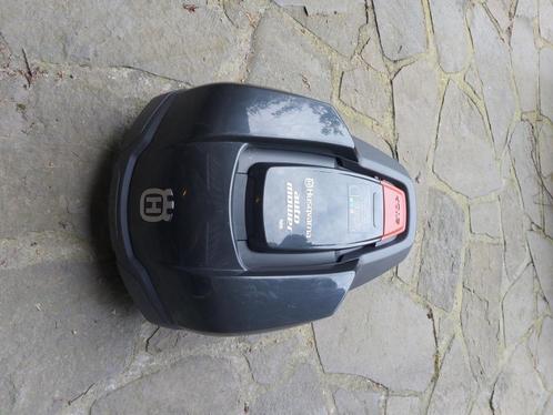 Robot tondeuse Husqvarna 105, Tuin en Terras, Robotmaaiers, Zo goed als nieuw, Ophalen