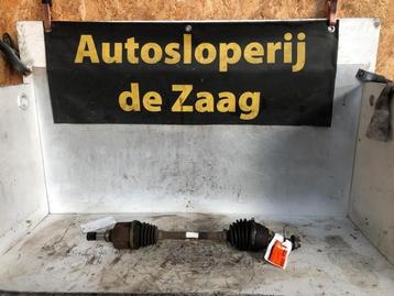 Aandrijfas links-voor van een Ford Focus beschikbaar voor biedingen