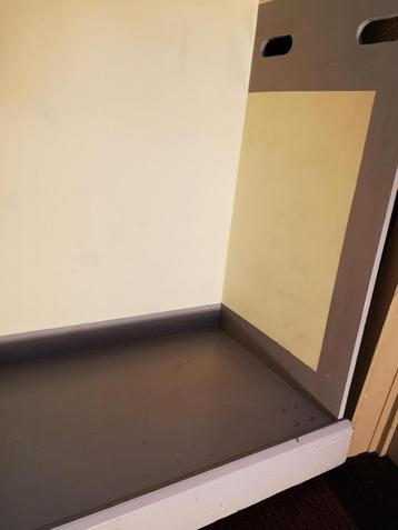 vestiairekast op wielen beschikbaar voor biedingen