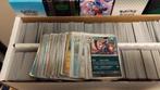 +- 8000 holo en reverse kaarten + map met promo, Hobby en Vrije tijd, Verzamelkaartspellen | Pokémon, Ophalen, Zo goed als nieuw