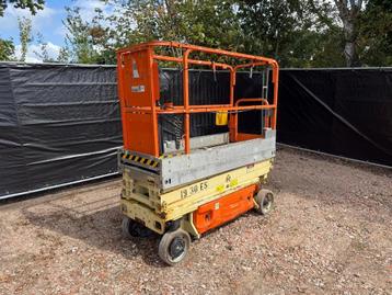 Schaarlift JLG 8m beschikbaar voor biedingen
