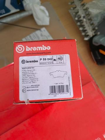 Nieuwe remblokken Brembo P 59 042 beschikbaar voor biedingen