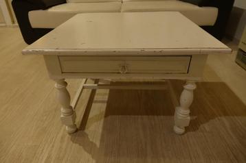 Salontafel beschikbaar voor biedingen