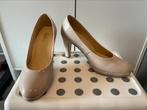 Lakei beige pumps maat 36, Kleding | Dames, Schoenen, Ophalen, Zo goed als nieuw, Beige, Pumps