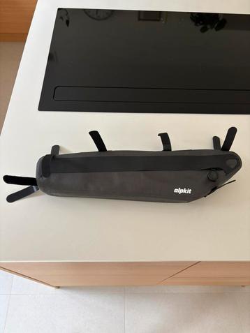 Alpkit Deluge frame pack 4l, Fietsen en Brommers, Ophalen of Verzenden