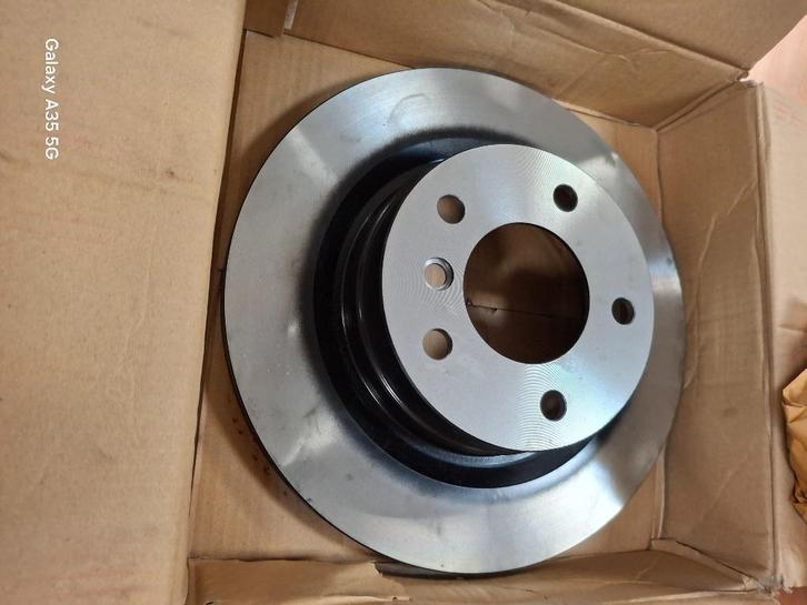 automotive brake disc, BMW E87 LC., Auto-onderdelen, Motor en Toebehoren, BMW, Ophalen of Verzenden