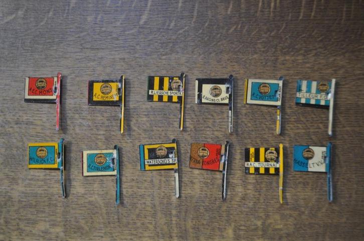 BISCUITERIE ITALO- BELGE  FANIONS - SUPPORTERS METAAL, Hobby en Vrije tijd, Stickers en Plaatjes, Gebruikt, Meerdere plaatjes