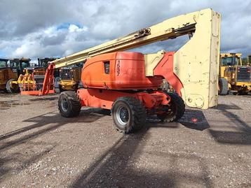 JLG 800AJ disponible aux enchères