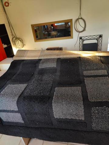 Tapijt/vloerkleed beschikbaar voor biedingen