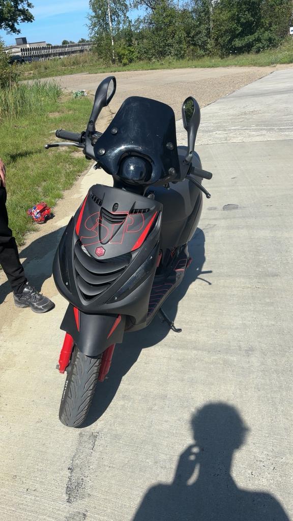 Piaggio zip 70cc lc a klasse, Fietsen en Brommers, Scooters | Piaggio, Zo goed als nieuw, Zip, Klasse A (25 km/u), Tweetakt, Ophalen