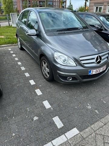 Mercedes-Benz B180 CDI, Autos, Mercedes-Benz, Particulier, Classe B, Diesel, 5 portes, Boîte manuelle, Gris, Cuir et Tissu, Enlèvement