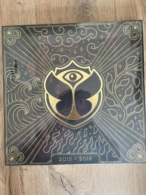 Sealed Tomorrowland exclusieve vinylbox Anthems 2015-2019, CD & DVD, Vinyles | Dance & House, Neuf, dans son emballage, Enlèvement ou Envoi
