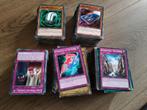+- 500 cartes Yu-Gi-Oh !, Hobby en Vrije tijd, Gebruikt, Ophalen of Verzenden, Losse kaart