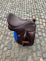Bates Dressage 17.5inch Bruin, Ophalen, Dressuur
