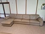 TAUPE BUFFELLEDEREN HOEKSALON MET 2 ELEKTRISCHE RELAXEN, Ophalen, Gebruikt