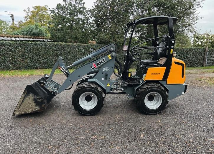 Kniklader giant D337T, Zakelijke goederen, Machines en Bouw | Transport, Ophalen