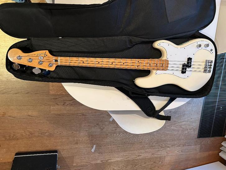 Fender Precision 2012 MIM met SPB-3, Musique & Instruments, Instruments à corde | Guitares | Basses, Utilisé, Électrique, Enlèvement