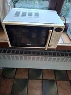 Microgolf oven, Enlèvement, Four