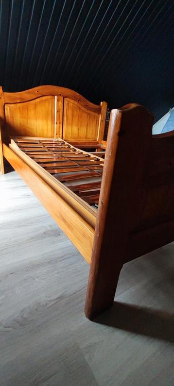 Vol houten bed 140 x 200