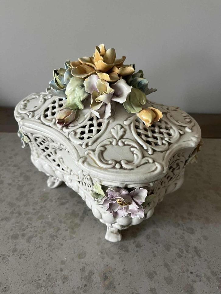 Italiaans Porselein - Bassano, Antiek en Kunst, Antiek | Porselein, Ophalen of Verzenden