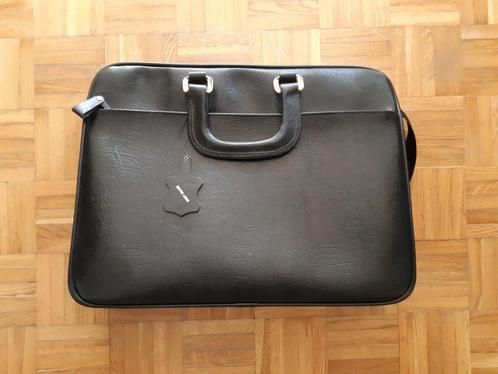 Mallette en cuir, Handtassen en Accessoires, Tassen | Schooltassen, Nieuw, Aktetas of Boekentas, Zwart, Leer, Ophalen of Verzenden