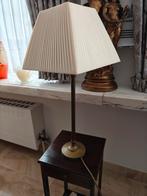 vintage tafellamp in mooie staat, Huis en Inrichting, Lampen | Tafellampen, Ophalen, Gebruikt