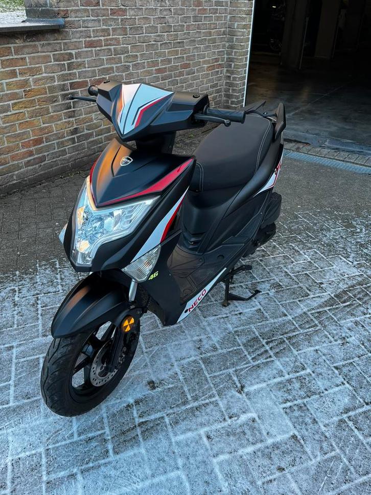 Neco one 12 B-klasse, Fietsen en Brommers, Scooters | Overige merken, Zo goed als nieuw, Klasse B (45 km/u), Benzine, Ophalen