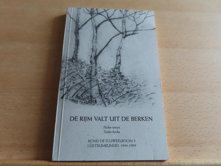 De rijm valt uit de berken     Haiku-senryu     Tanka-kyoka, Boeken, Gedichten en Poëzie, Zo goed als nieuw, Meerdere auteurs
