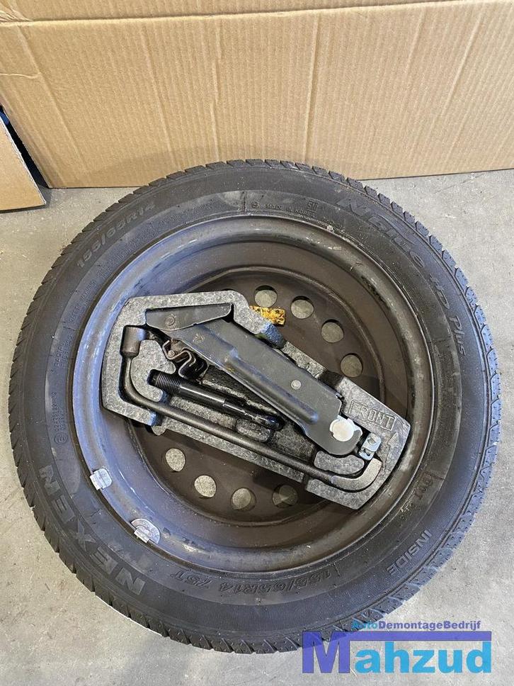 PEUGEOT 107 C1 AYGO reservewiel thuiskomer krikset 4x100, Auto-onderdelen, Banden en Velgen, Banden en Velgen, 155 mm, Gebruikt