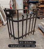 Grilles en metal anciennes, Enlèvement