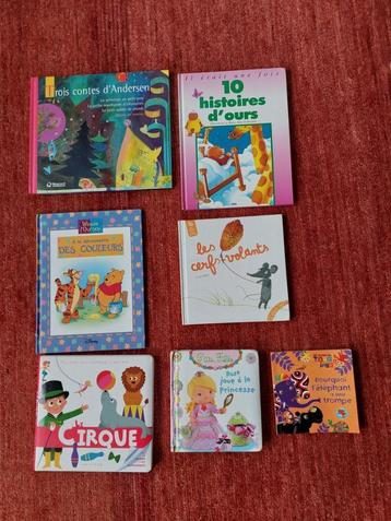 7 livres pour enfants à lire/raconter pour 10 € beschikbaar voor biedingen