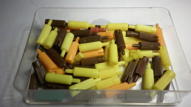 Faller Lot Stekkers geel, oranje en bruin, Hobby en Vrije tijd, Modeltreinen | H0, Zo goed als nieuw, Brug, Tunnel of Gebouw, Gelijkstroom of Wisselstroom