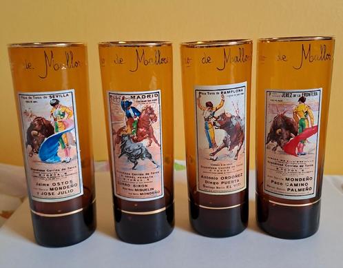 Lot de 4 verres vintage fumés de corrida d'Espagne, Verzamelen, Glas en Drinkglazen, Gebruikt, Ophalen of Verzenden