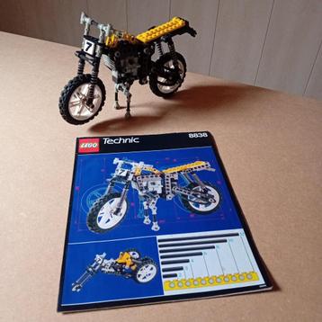 Lego Technic Motocrosser 8838 beschikbaar voor biedingen