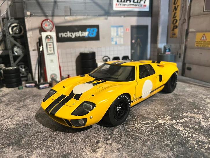1:18 Ford GT40 - nieuw in de doos, Hobby en Vrije tijd, Modelauto's | 1:18, Zo goed als nieuw, Auto, Solido, Ophalen of Verzenden