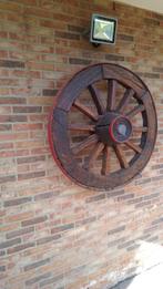 À vendre : Ancienne roue de charrette rénovée, Ophalen