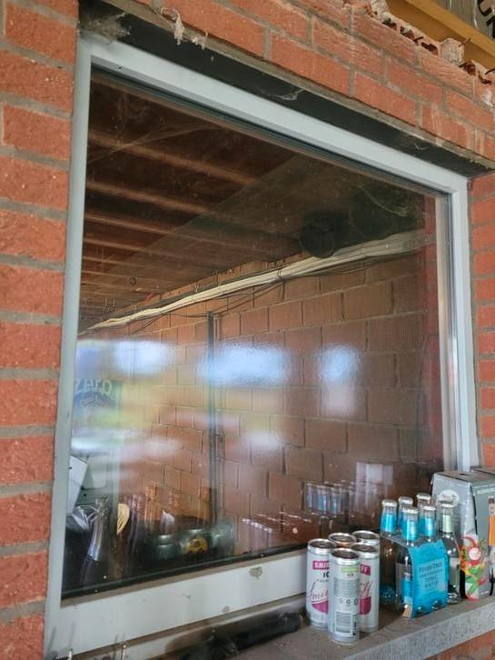 Gratis raam PVC, Doe-het-zelf en Bouw, Raamkozijnen en Schuifdeuren, Gebruikt, Ophalen