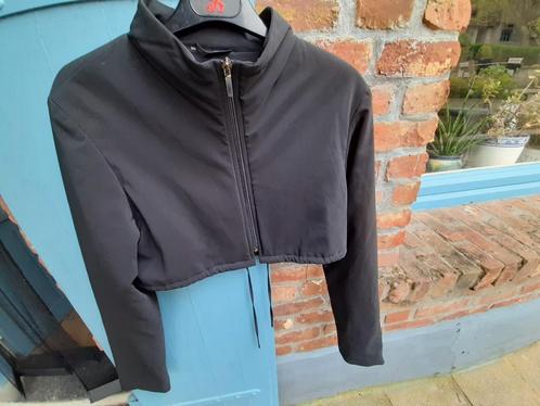 NIEUW. MAX MARA Zwart Stijlvol kort jasj, Kleding | Dames, Truien en Vesten, Nieuw, Maat 38/40 (M), Zwart, Verzenden