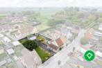 Woning met 4 slaapkamers en dubbele garage en naastliggend s, 145 m², 500 tot 1000 m², Hoekwoning, Provincie West-Vlaanderen