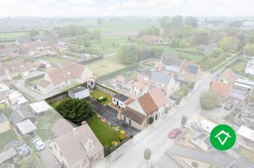 Woning met 4 slaapkamers en dubbele garage en naastliggend s beschikbaar voor biedingen