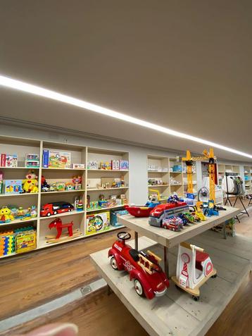 Baby en kinderwinkel over te nemen beschikbaar voor biedingen