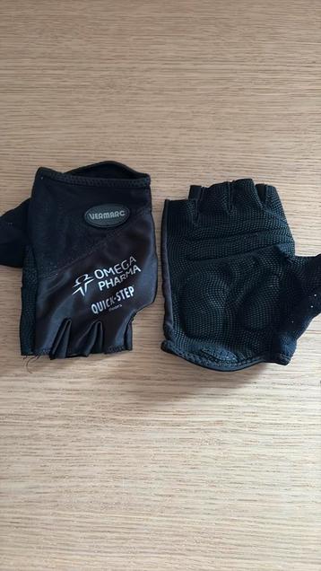 Handschoenen wielrennen beschikbaar voor biedingen